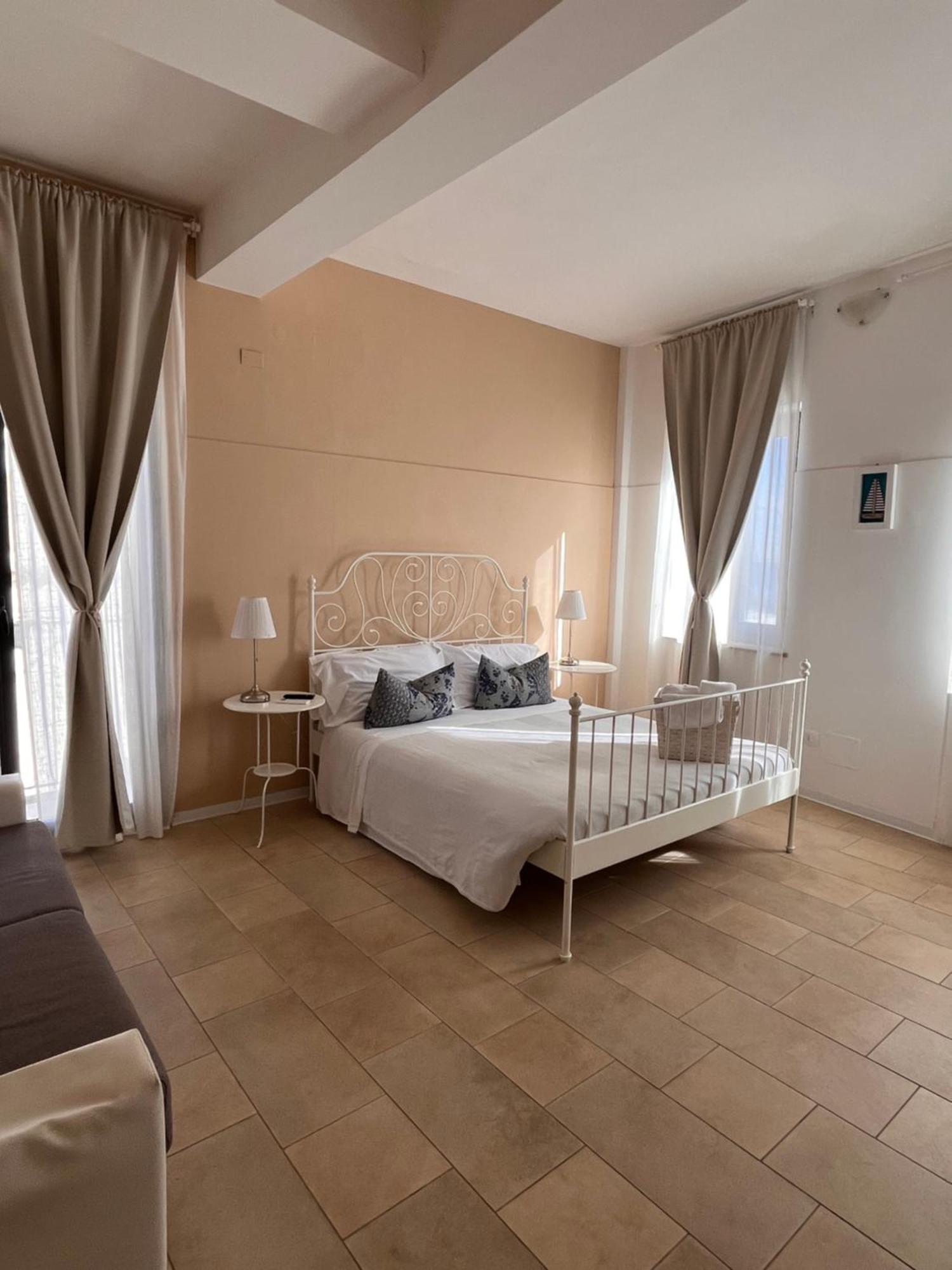 מרצאממי Regina Margherita B&B מראה חיצוני תמונה